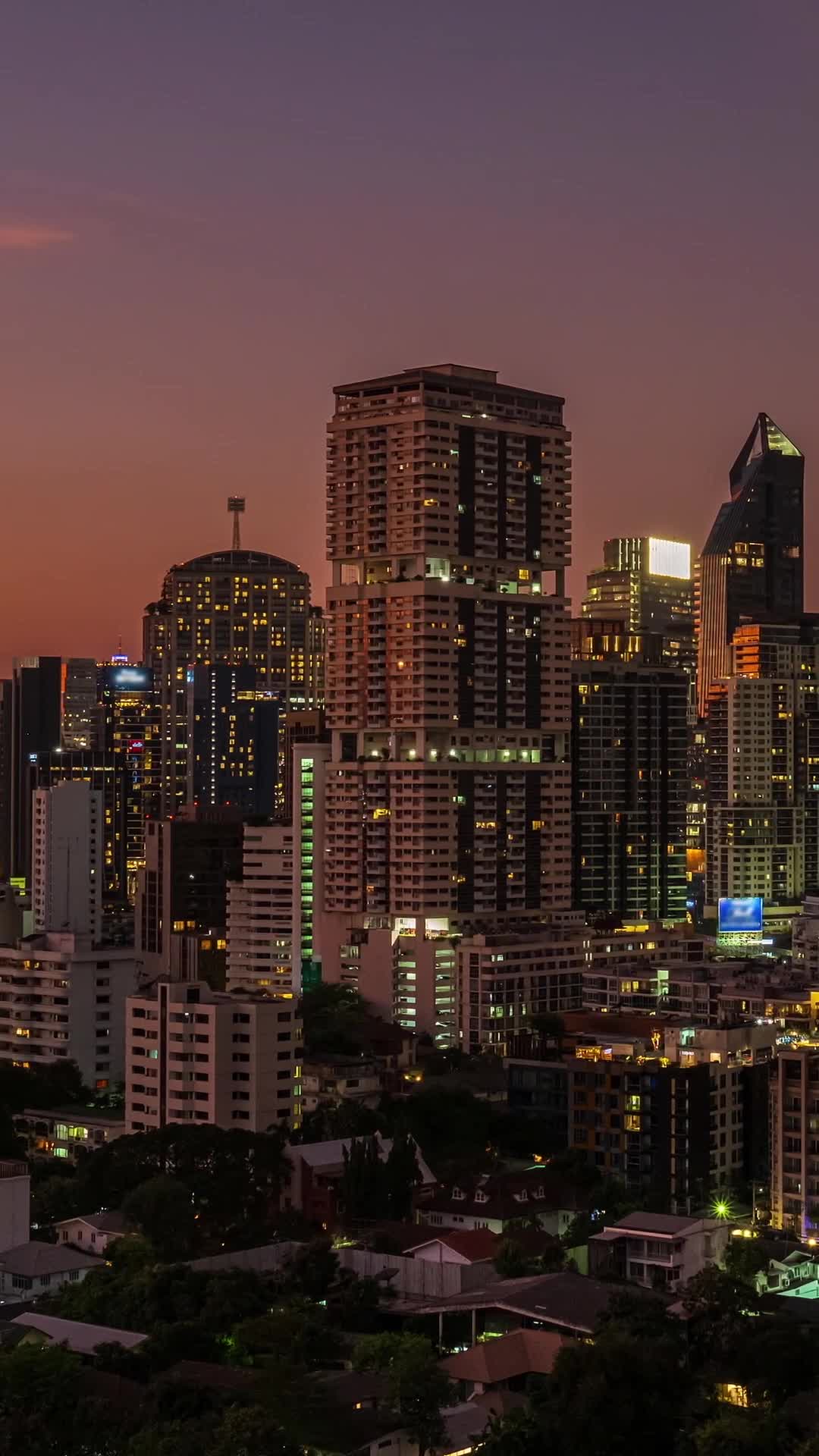 Episode 10 - It's A Wonderful Hire